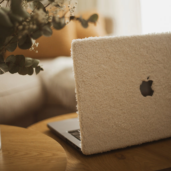 La bouclette : la nouvelle tendance design qui habille aussi votre MacBook